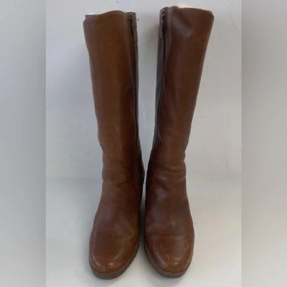 🛑 1 hour sale. UGG, size 7, Corinth Wedge leather & shearling Boots, EUC - Picture 3 of 16